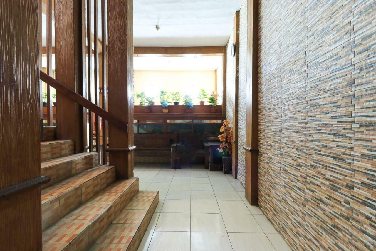 Hotel Erysa Juanda Sedati Экстерьер фото