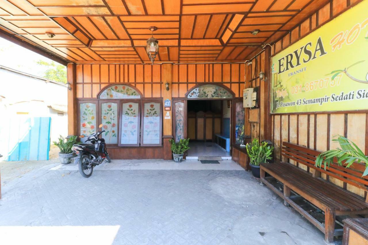 Hotel Erysa Juanda Sedati Экстерьер фото